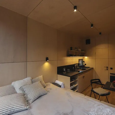 Swipe Scape بيت للعطل Hazlov